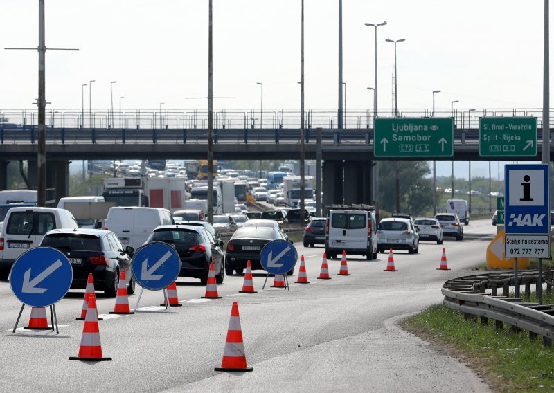 Na A2 kolona zbog radova; vjetar otežava promet