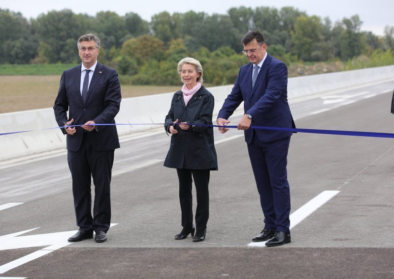 [FOTO/VIDEO] Otvoren most kod Svilaja, stigli i Ursula von der Leyen i Andrej Plenković: 'Hrvatska neće dizati žicu prema BiH!'