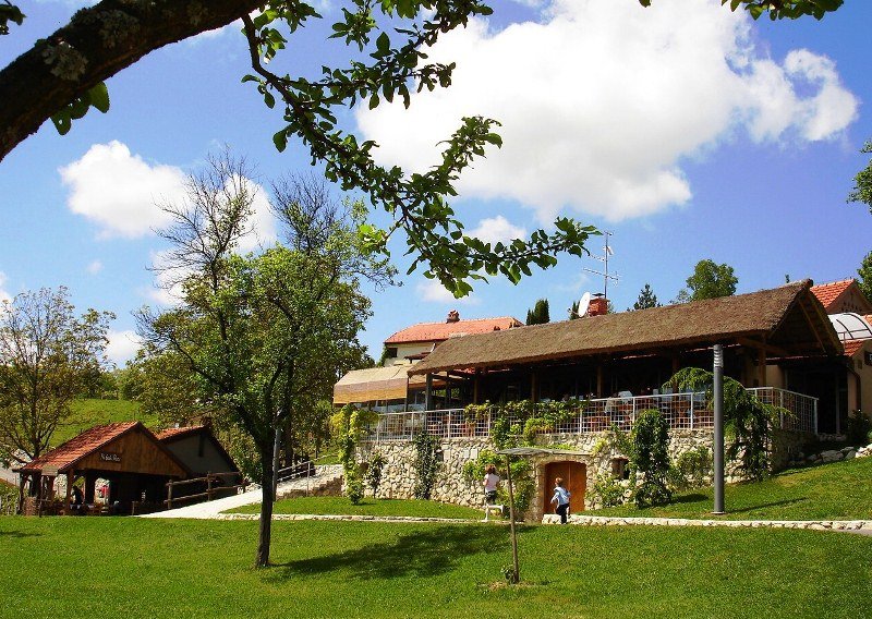 Provedite vikend u turističkom selu Vuglec Breg