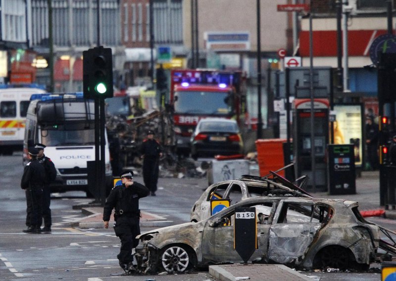 Novi incidenti i krađe u nekoliko četvrti Londona