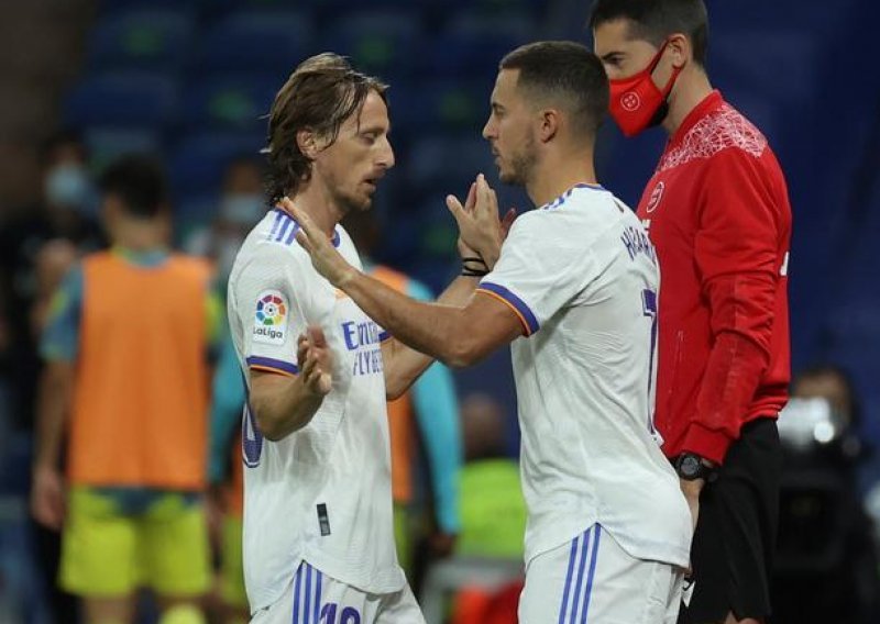 Kriza trese Real Madrid, a Luka Modrić dugo nije odigrao ovako loše; evo što o Hrvatu pišu španjolski mediji i zašto je trener Ancelotti u panici