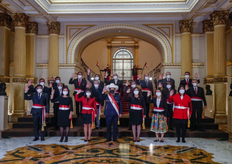 Peruanski premijer dao ostavku nakon dva mjeseca