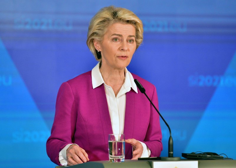 Von der Leyen naložila temeljitu analizu odluke poljskog ustavnog suda