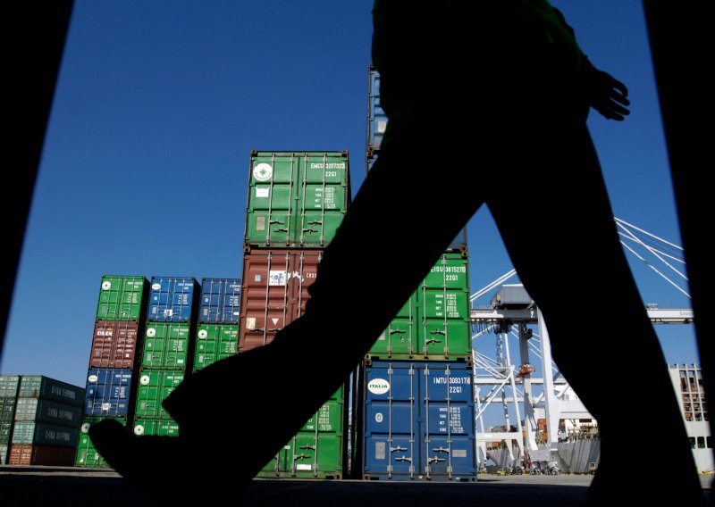 Pokrivenost uvoza izvozom za prvih deset mjeseci na samo 65,6 posto, deficit dosegao gotovo 60 milijardi kuna