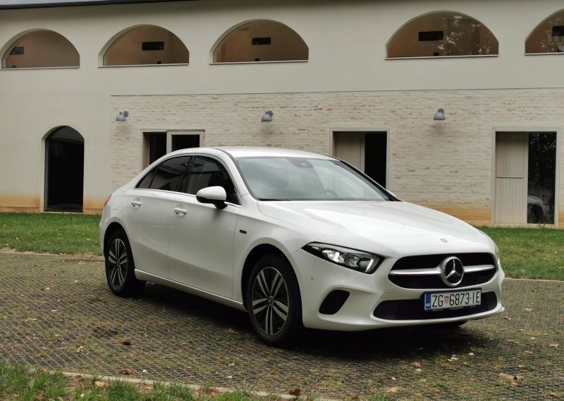 [FOTO/VIDEO] Vozili smo Mercedes-Benz A 250 e, atraktivnu kompaktnu limuzinu s naprednim plug-in pogonskim sustavom