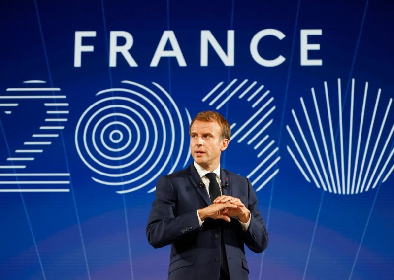 Macron objavio veliki investicijski plan: Francuska ulaže još 30 milijardi eura u manje nuklearne reaktore, električne automobile, robotiku...