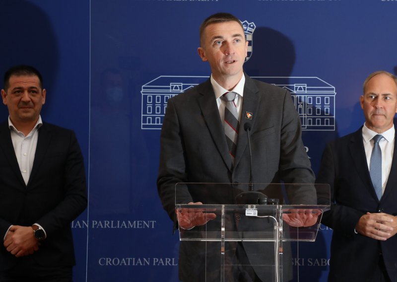 Penava: Plenković i njegova politika ne idu u istu rečenicu s Franjom Tuđmanom...O sudbini Hrvatske odlučuje Bruxelles i njihov poslušnik Plenković