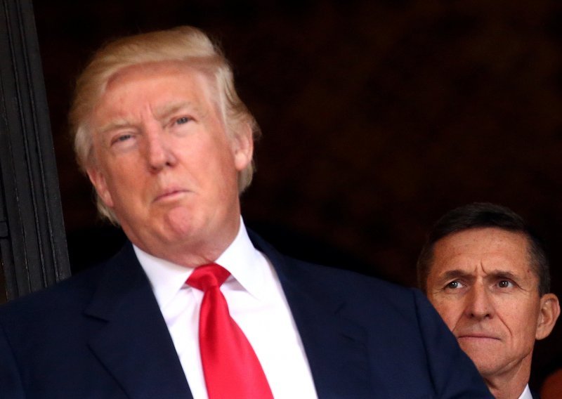 Trump: Flynnovi potezi bili su u skladu sa zakonom, ali sam ga morao otpustiti