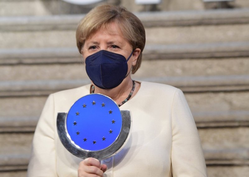 Merkel primila nagradu i progovorila o usponu Kine: 'Europa je snažna jedino ako je jedinstvena'