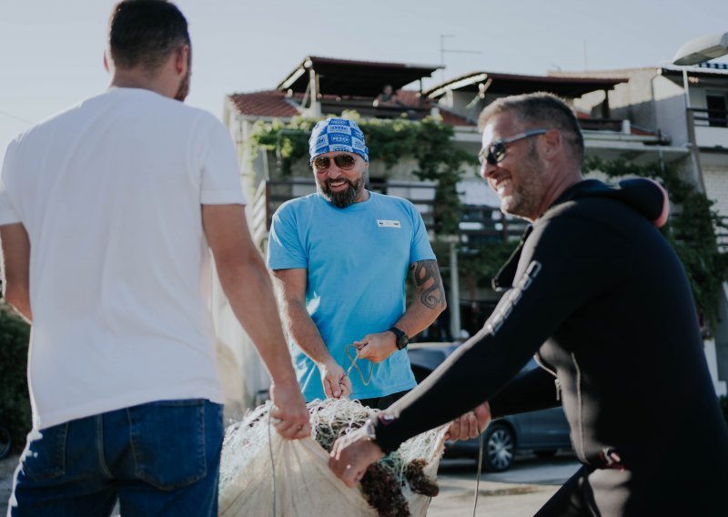 Ribafish i WWF složni u akciji: Lastovsko podmorje čišće za tonu plastičnog otpada