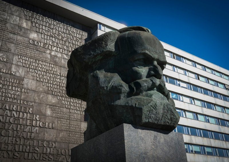 Chemnitz obilježava pola stoljeća od postavljanja divovske Marxove biste