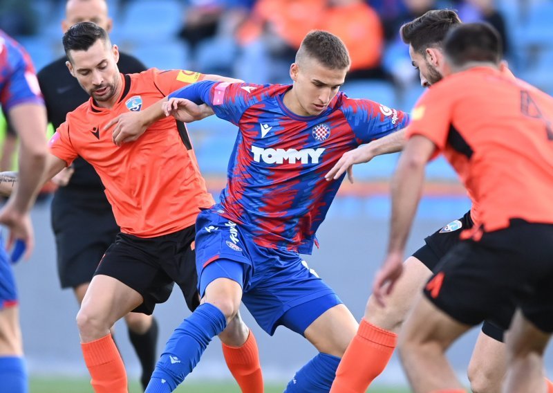 [FOTO/VIDEO] Hajduk na Šubićevcu naletio na Minu, pa ga dotukao Ćurić, Šibenčani su na pobjedu na svom stadionu čekali 14 godina