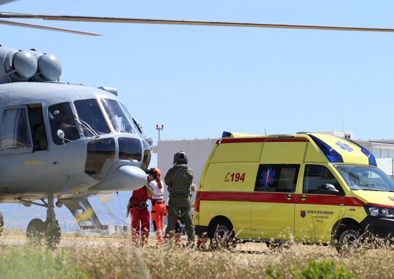 HGSS spasio dvoje ozlijeđenih planinara na Mosoru