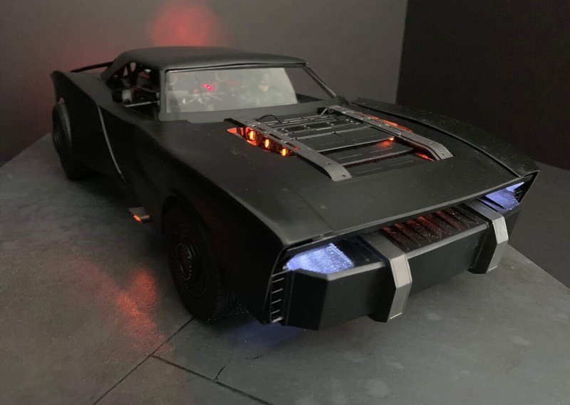 [FOTO/VIDEO] Novi Batmobil spreman za flmska platna: Legendarni automobil ulazi u novu dizajnersku fazu