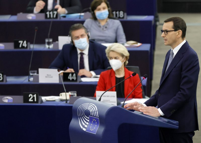 Morawiecki: Poljska jeste i ostat će dio Europske unije. To ne znači da poljski građani nisu zabrinuti za budućnost EU-a