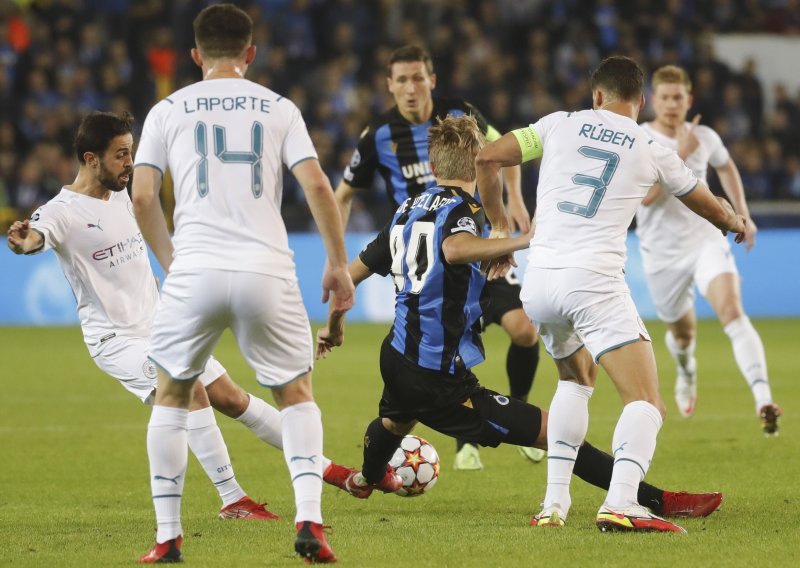 [FOTO]  Manchester City protutnjao Belgijom, a Domagoj Vida skrivio kazneni udarac u teškom domaćem porazu Bešiktaša