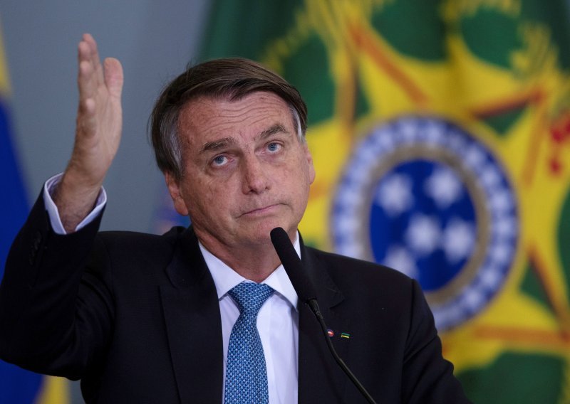 Brazilski predsjednik Bolsonaro bit će optužen za masovno ubojstvo? Parlamentarni odbor smatra da je odgovoran za smrt stotina tisuća Brazilaca od koronavirusa