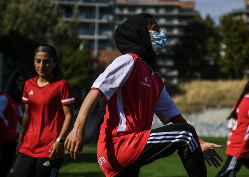 FIFA objavila da je uspjela evakuirati još sportaša iz Afganistana; evo koliko ih je prebjeglo u Katar i što im je sada najveći problem