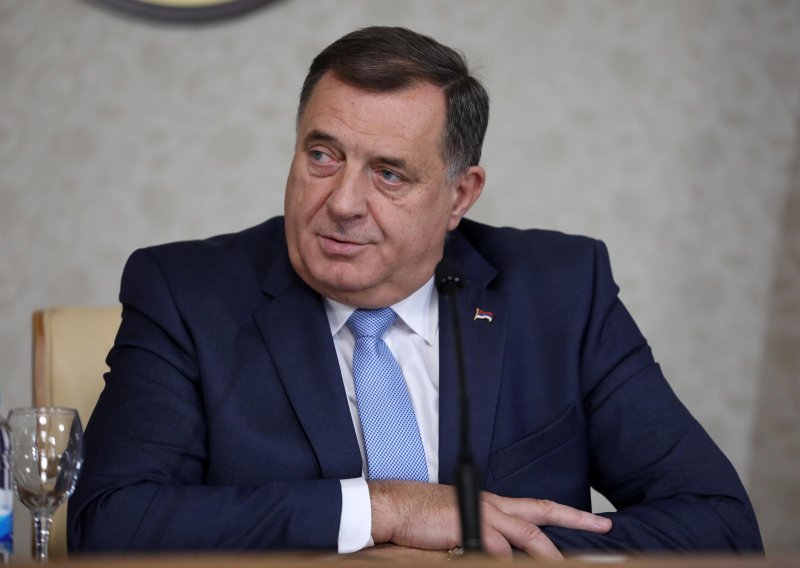 Analitičari: Dodik vodi politički, a ne ratni konflikt