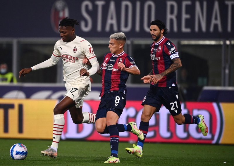 [FOTO] Milanove muke kod Bologne; 'Rossoneri' zabili četiri gola, imali dva igrača više, ali se namučili da dođu do cijelog plijena