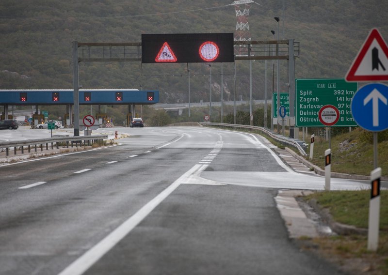 Upozorenje HAK-a: Zbog olujnog vjetra dionica A6 Delnice-Kikovica otvorena samo za osobna vozila