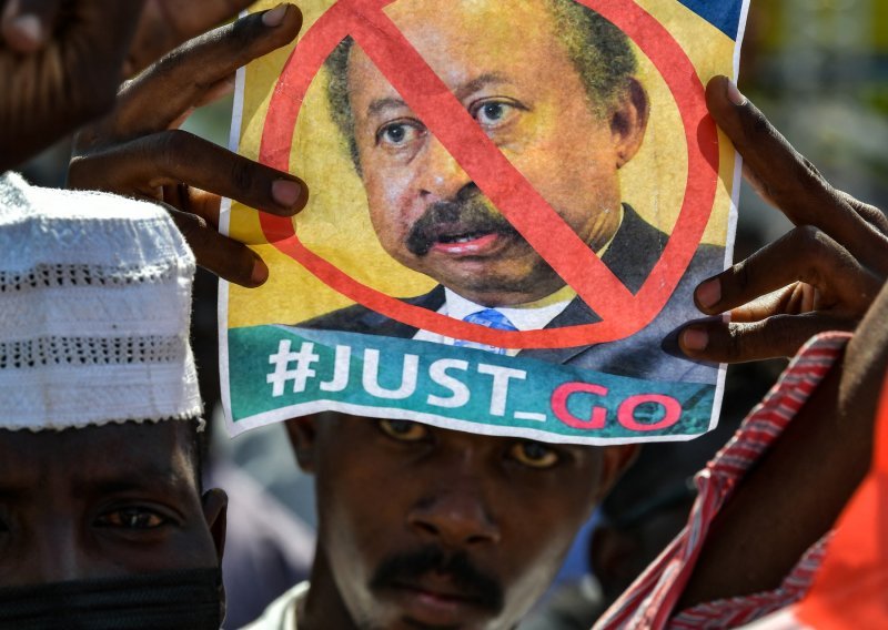 [VIDEO] Državni udar u Sudanu: Premijer u kućnom pritvoru, ministri uhićeni