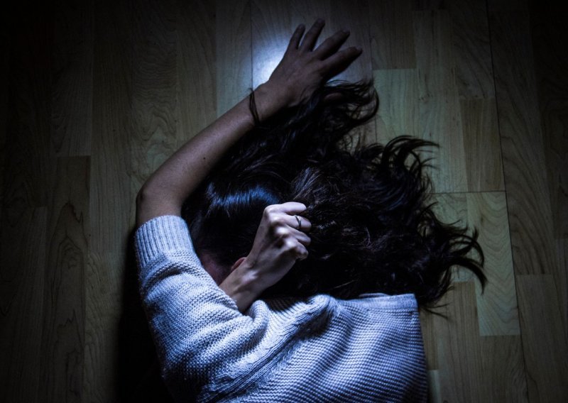 U proteklih sedam godina utrostučilo se nasilje među bliskim osobama, 79 posto žrtava čine žene