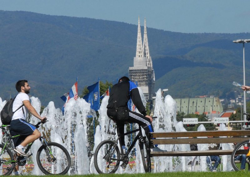 Čini mi se da Zagrebom dnevno juri najmanje sto tisuća bicikala!