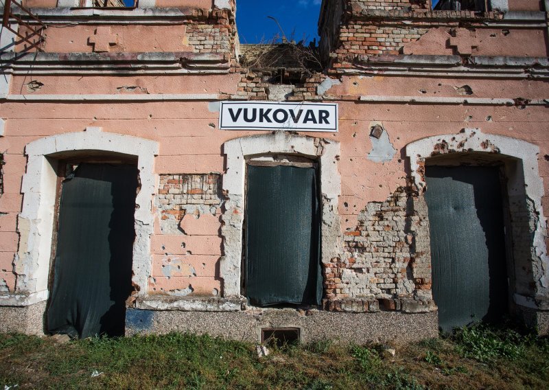 Ništa od ćirilice: Gradsko vijeće odlučilo da se još nisu stekli uvjeti za proširivanje prava Srba u Vukovaru