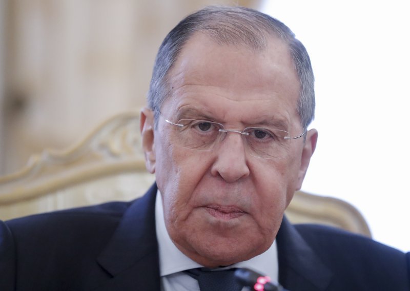 Lavrov zaziva dogovor EU-a i Minska