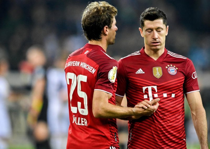[FOTO] Povijesni debakl nogometaša Bayerna koji ovakvo poniženje nisu doživjeli 43 godine; Borussija (M) utrpala im je 'petardu'