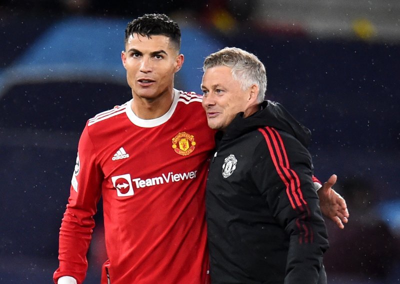 Drama na Old Traffordu; Cristiano Ronaldo izdao je trenera i svog bivšeg suigrača Solskjaera, a onda se u sve uključio sir Alex Ferguson