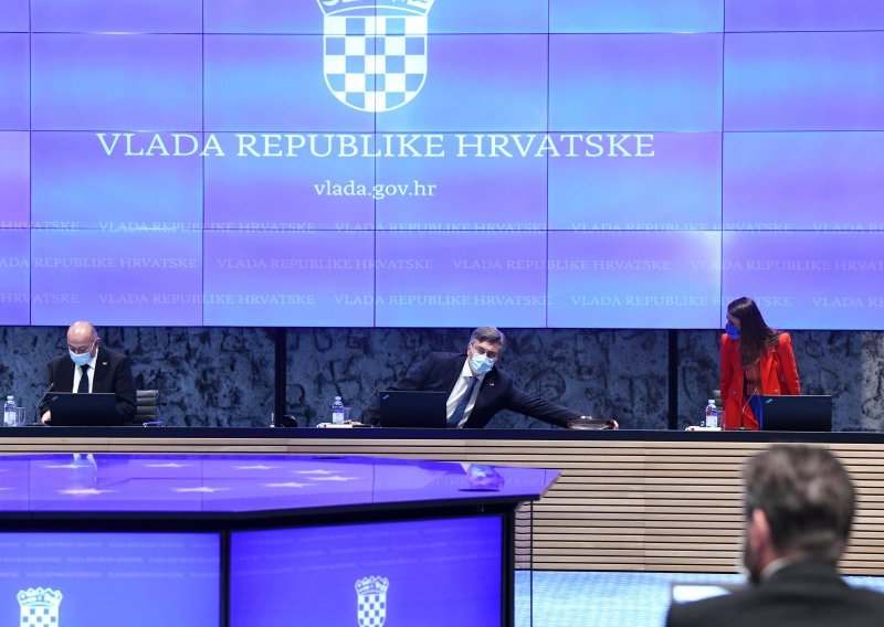 Prijedlogom rebalansa deficit proračuna opće države 4,5 posto BDP-a, procjena rasta skočila s pet na devet posto