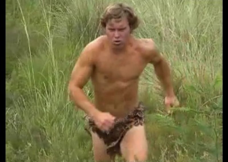 Muškarac trenira da bi postao Tarzan