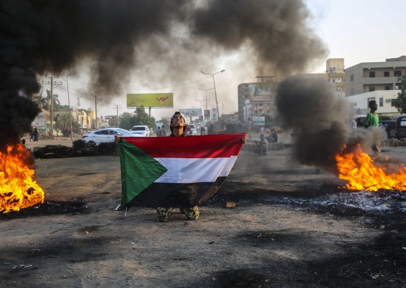 SAD poziva sudansku vojsku da ne bude nasilna prema prosvjednicima