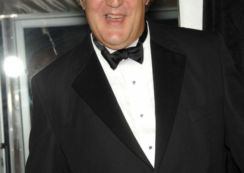 Stephen Fry u šest mjeseci smršavio 38 kilograma