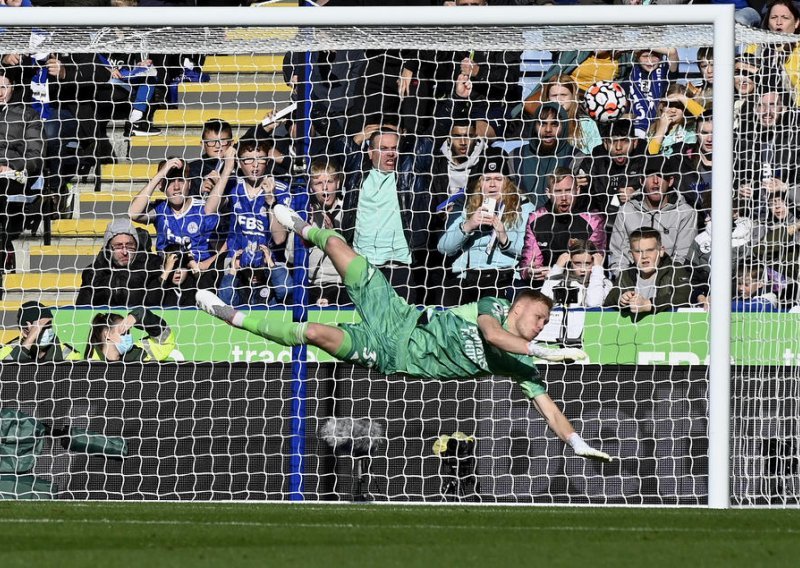 [VIDEO/FOTO] Arsenal nastavio svoj put prema vrhu, Leicester je kapitulirao već u prvom poluvremenu, Ramsdale oduševio spektakularnom obranom!