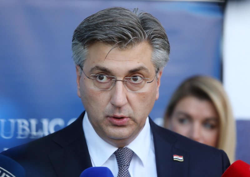 Plenković: Inicijativa za smjenu Marića je bizarna