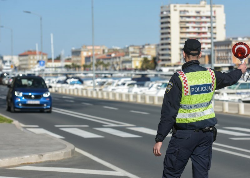 Sindikat policije: Zastupamo cijepljene i necijepljene, ali odluke Stožera treba poštovati