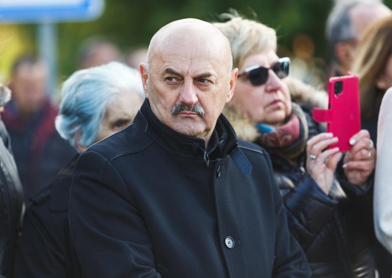Gradonačelnik Gospića završio na covid odjelu tamošnje bolnice