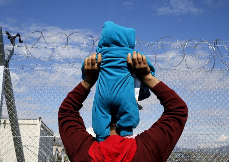 Stanje sve teže: u Grčkoj zarobljeno više od 20.000 izbjeglica