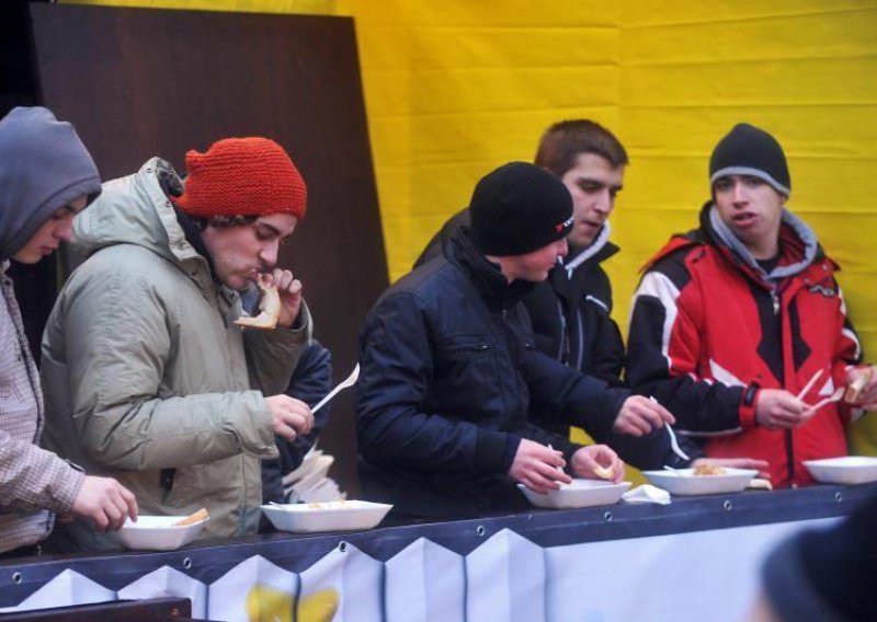 Skijaška fešta na kojoj je podijeljeno brdo sarmi