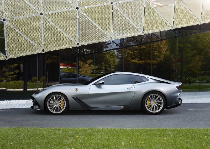 [FOTO] Ovo je Ferrari BR20, najnoviji jednokratni primjerak talijanskog proizvođača ultrasportskih automobila