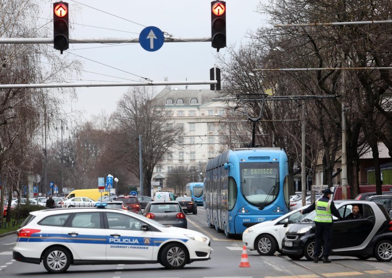 Akcija Martinje se nastavlja: Muškarac pijan, odjavljenim automobilom i bez dozvole koja mu je ranije oduzeta uhićen u prometu u Zagrebu