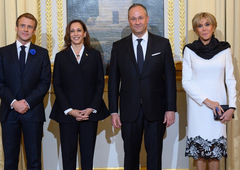 Vječita igra crnog i bijelog: Brigitte Macron modni je minimalizam dovela do savršenstva