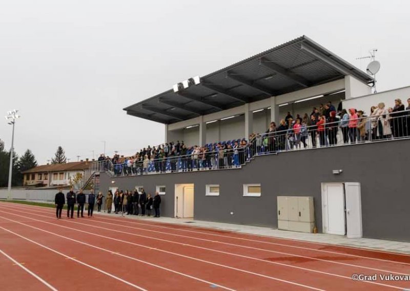 [FOTO] Vukovar dobio novi stadionski kompleks od 12 milijuna kuna, ima 186 sjedećih mjesta