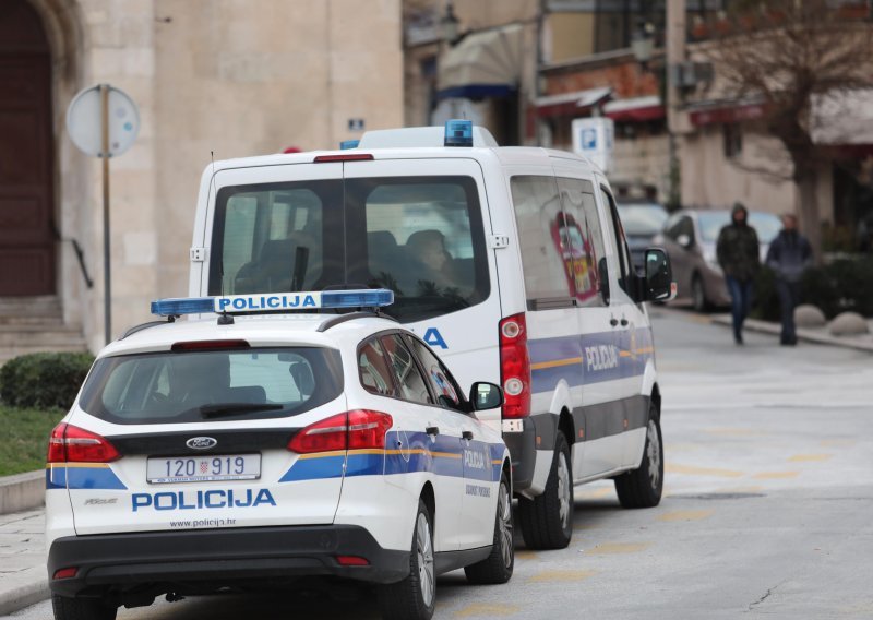 U Splitu napokon ulovljen provalnik; počinio je 21 kazneno djelo i ukrao ukupno 220 tisuća kuna
