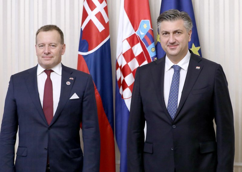 Slovački predsjednik parlamenta kod Plenkovića i Milanovića, podržava put Hrvatske prema Schengenu i eurozoni