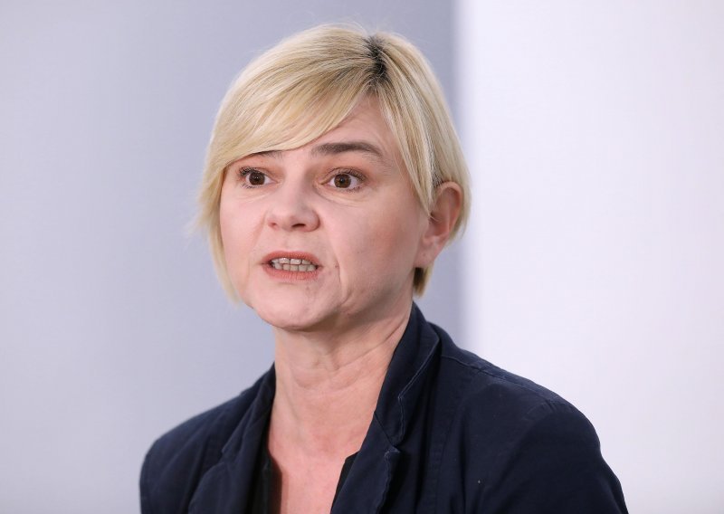 Sandra Benčić: Došli smo se pokloniti svim žrtvama rata, posebice Vukovara i njegovih branitelja