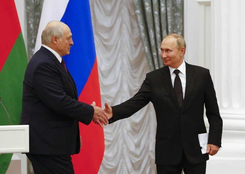 Putin pozvao Lukašenka na dijalog s bjeloruskom oporbom